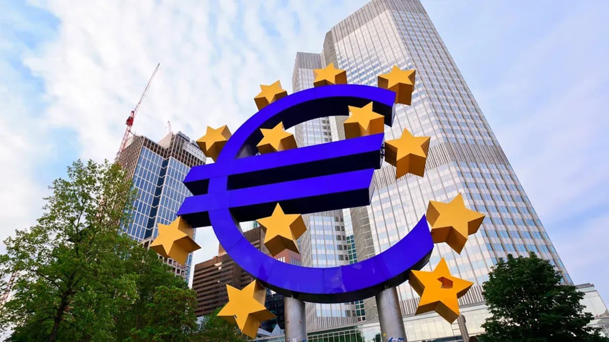 El BCE estudia subir reservas al 2% mientras la Fed blinda su independencia